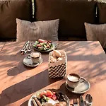Meni Rhodes Otel